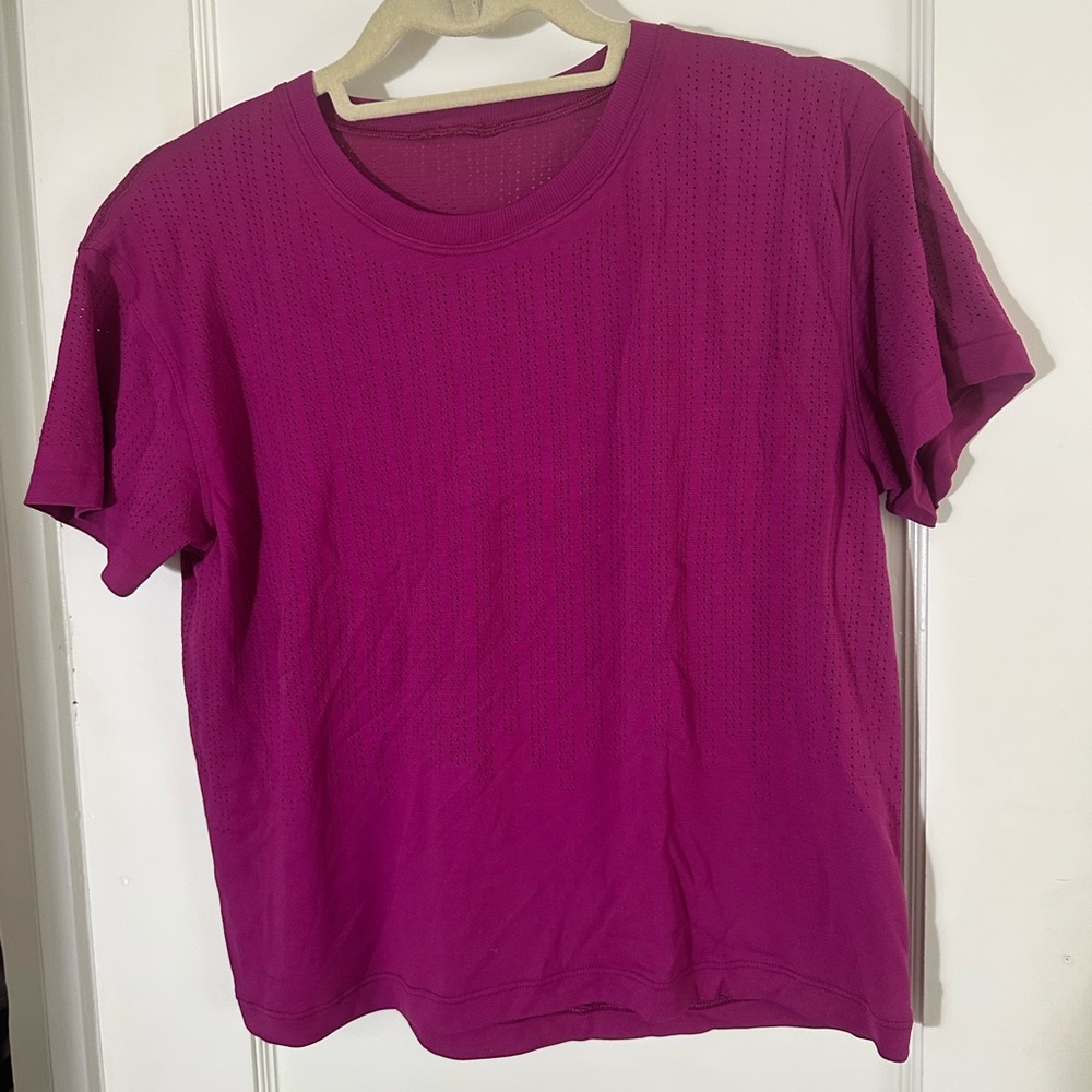 Lululemon running shirt - size 6 - magenta